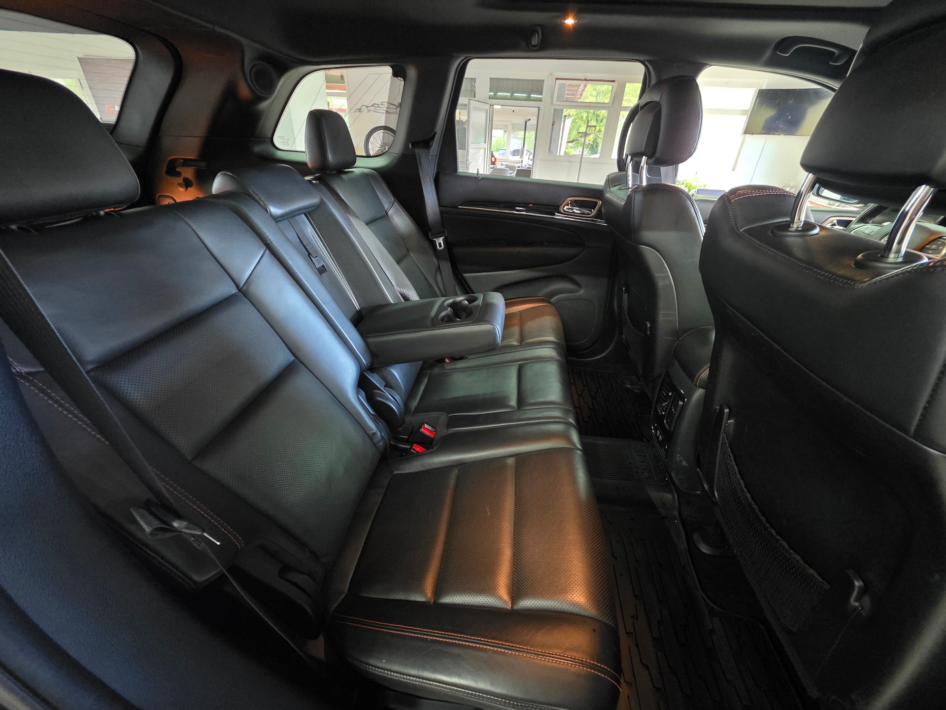 JEEP Grand Cherokee 3.0 CRD 75th Anniversary Automatic-image-18