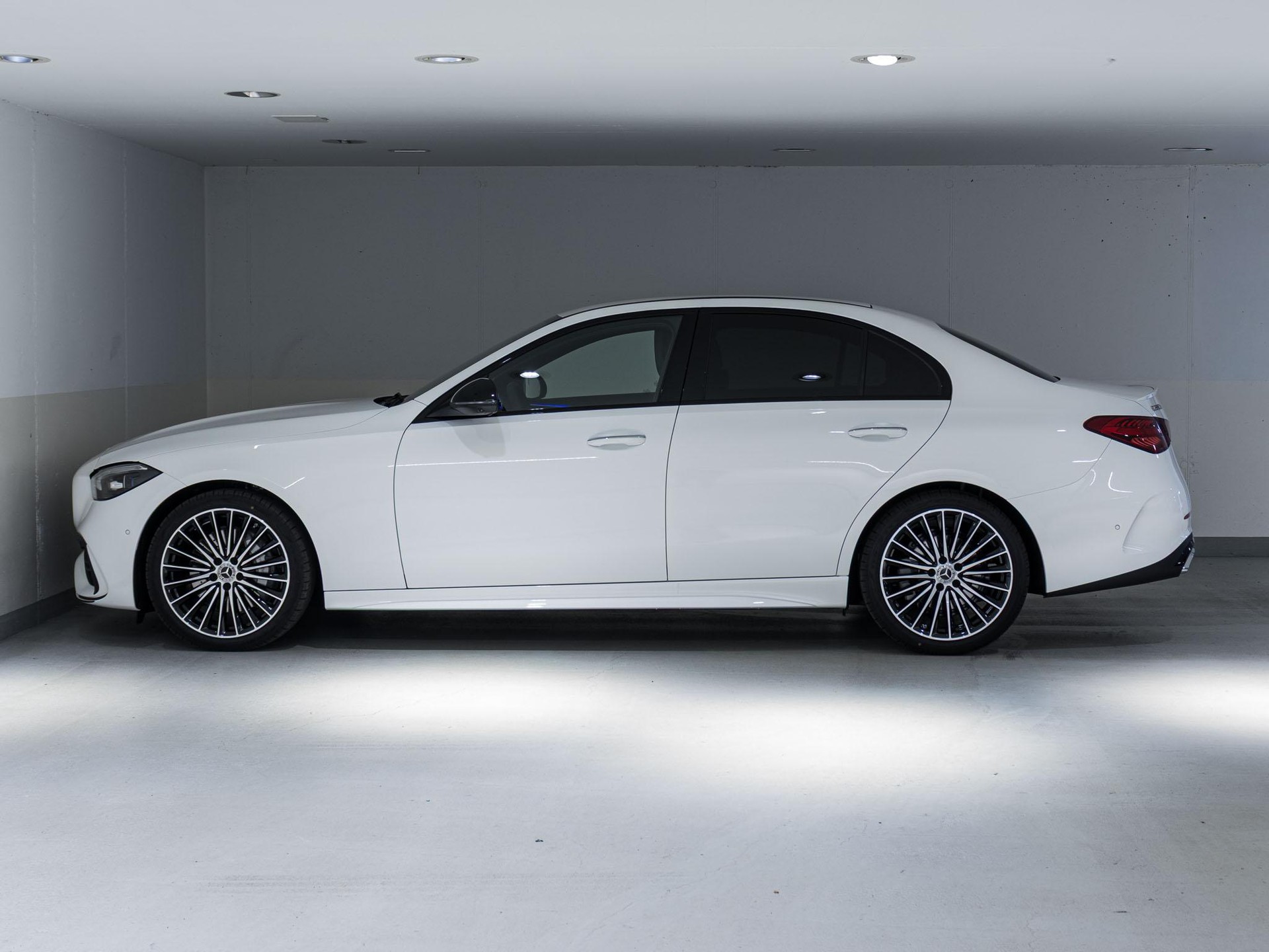 MERCEDES-BENZ C 220 d 4MATIC Swiss Star-image-4