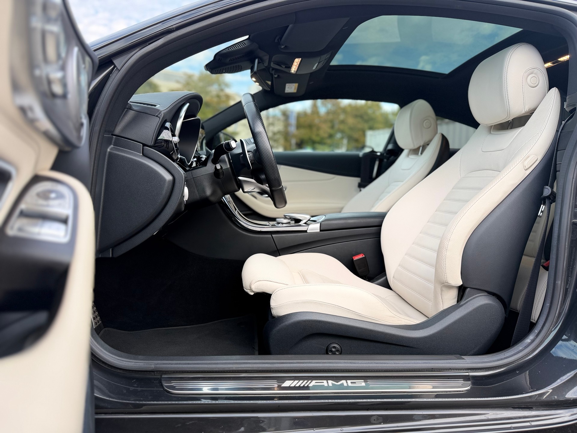 MERCEDES-BENZ C 43 AMG 4Matic 9G-tronic ° Vollausstattung °-image-12