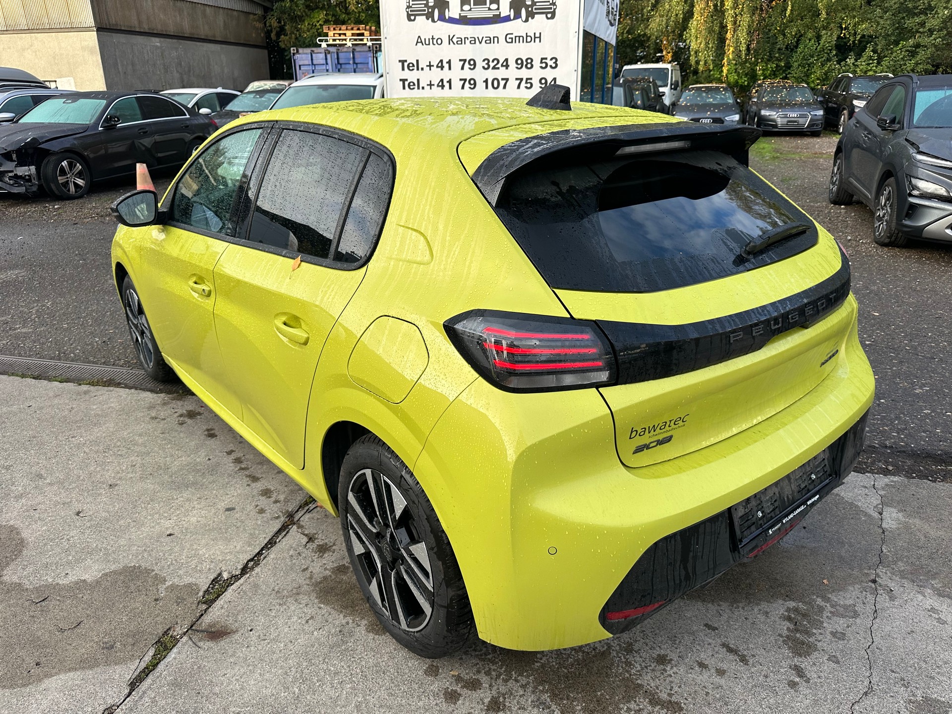 PEUGEOT 208 1.2 MHEV 110 Active-image-5