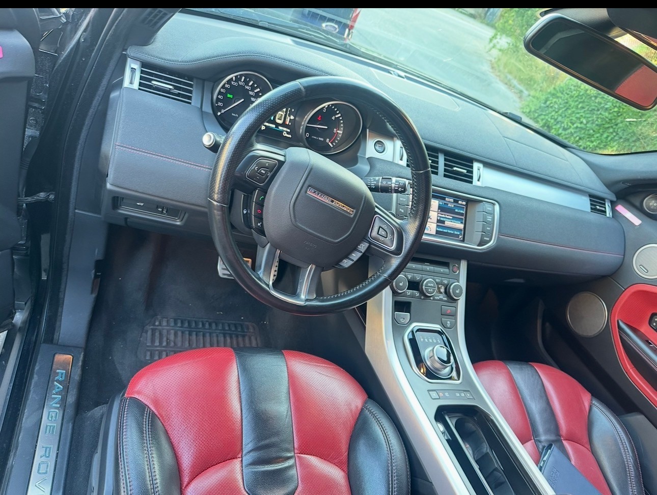 LAND ROVER RANGE ROVER EVOQUE-image-9
