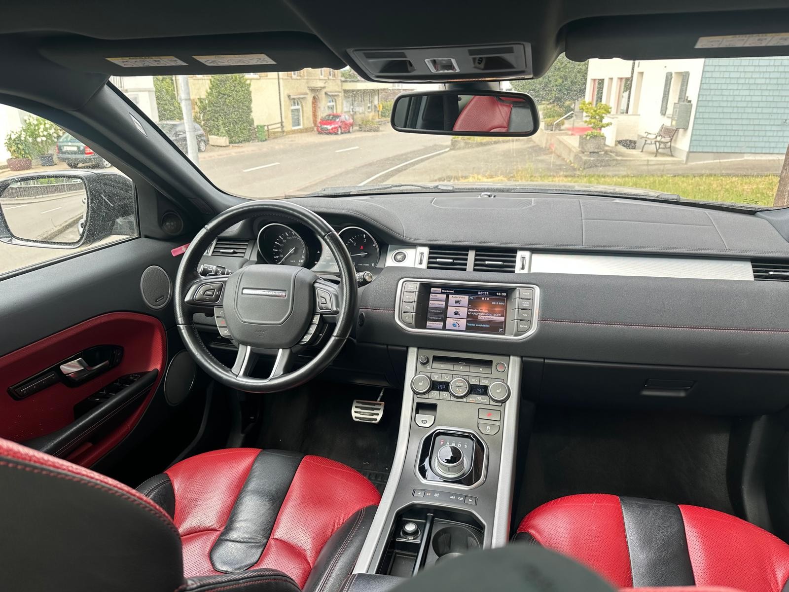 LAND ROVER RANGE ROVER EVOQUE-image-8