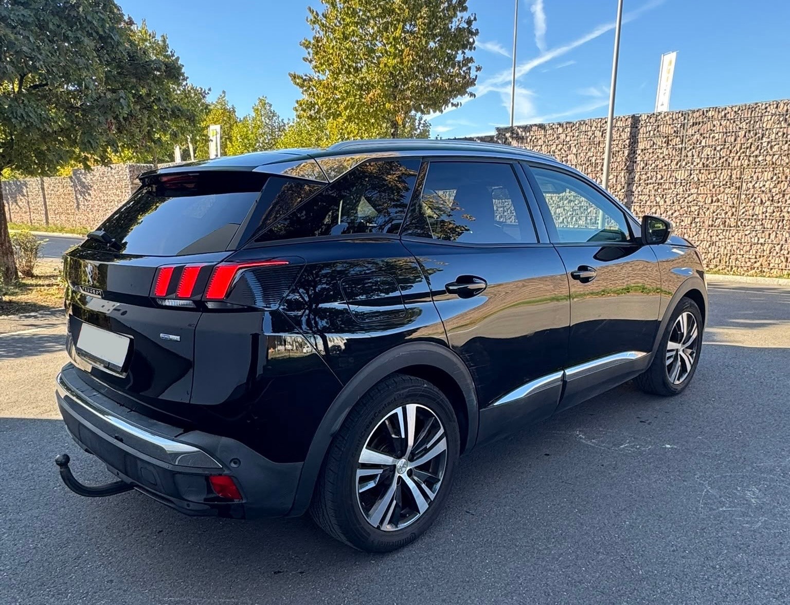 PEUGEOT 3008 1.2 PureTech Allure EAT-image-4
