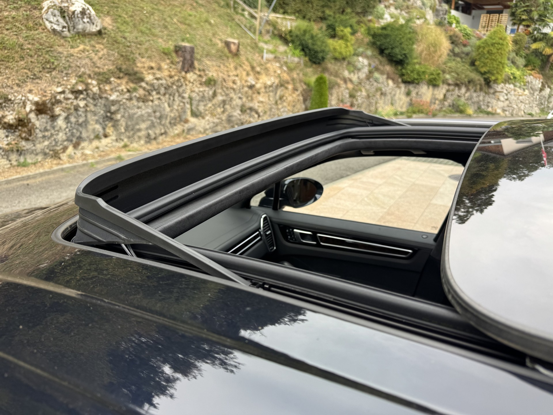 PORSCHE Cayenne Turbo S E-Hybrid V8 680 PS | PCCB Keramik | Soft-Close | Pano-image-7