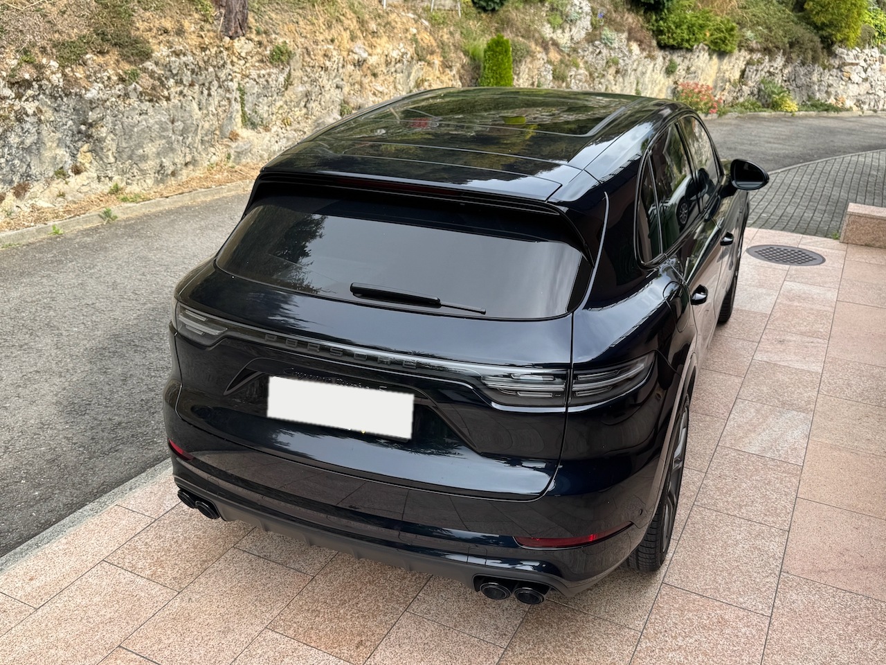 PORSCHE Cayenne Turbo S E-Hybrid V8 680 PS | PCCB Keramik | Soft-Close | Pano-image-2