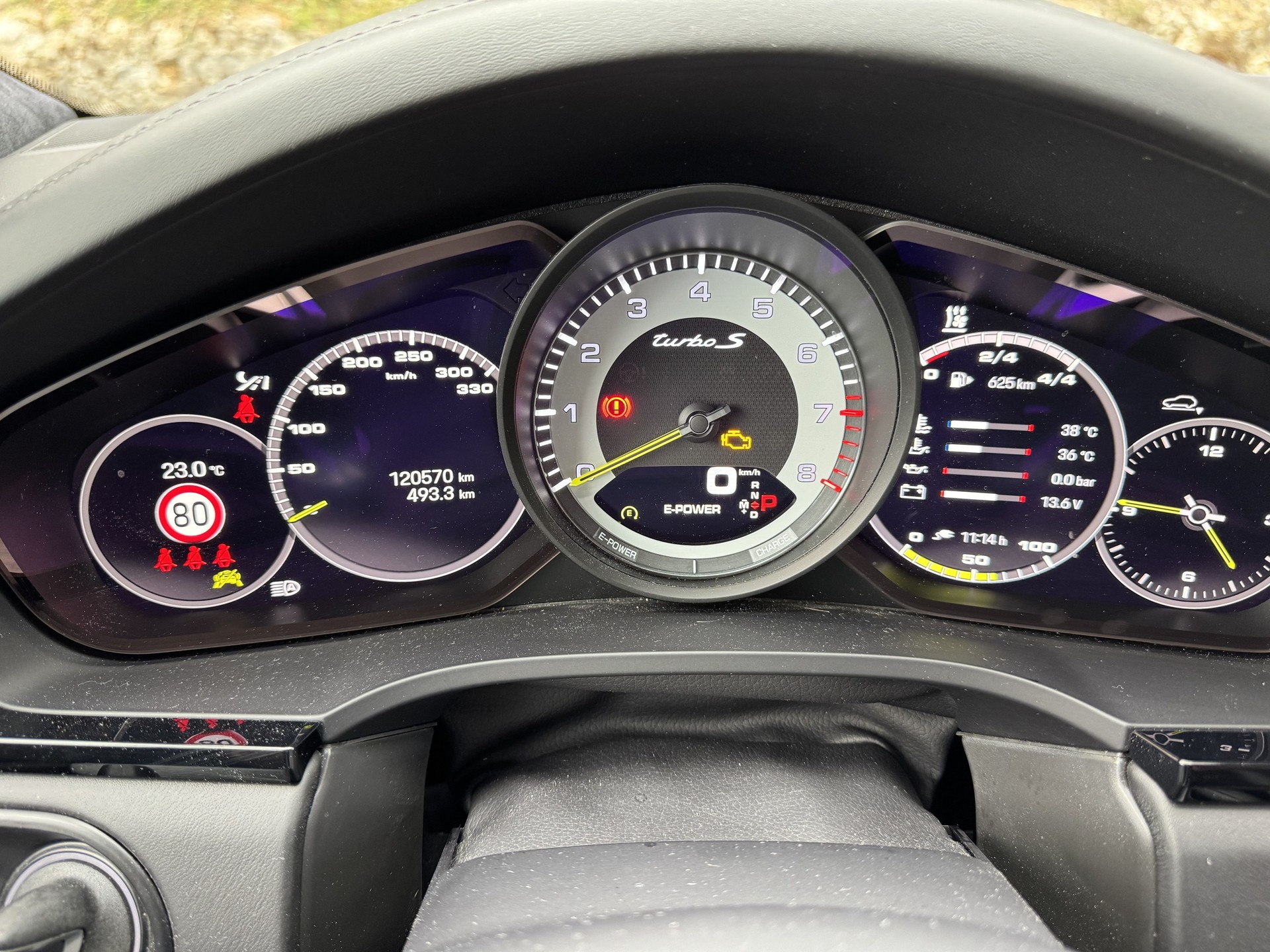 PORSCHE Cayenne Turbo S E-Hybrid V8 680 PS | PCCB Keramik | Soft-Close | Pano-image-5