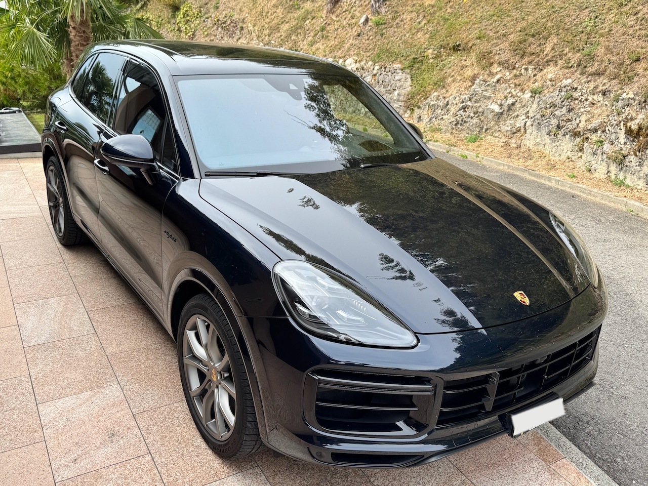 PORSCHE Cayenne Turbo S E-Hybrid V8 680 PS | PCCB Keramik | Soft-Close | Pano-image-0