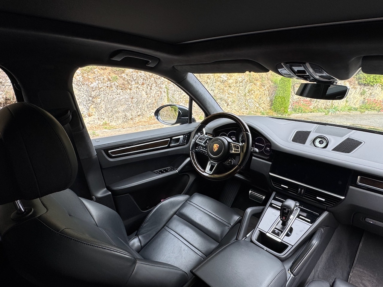 PORSCHE Cayenne Turbo S E-Hybrid V8 680 PS | PCCB Keramik | Soft-Close | Pano-image-3
