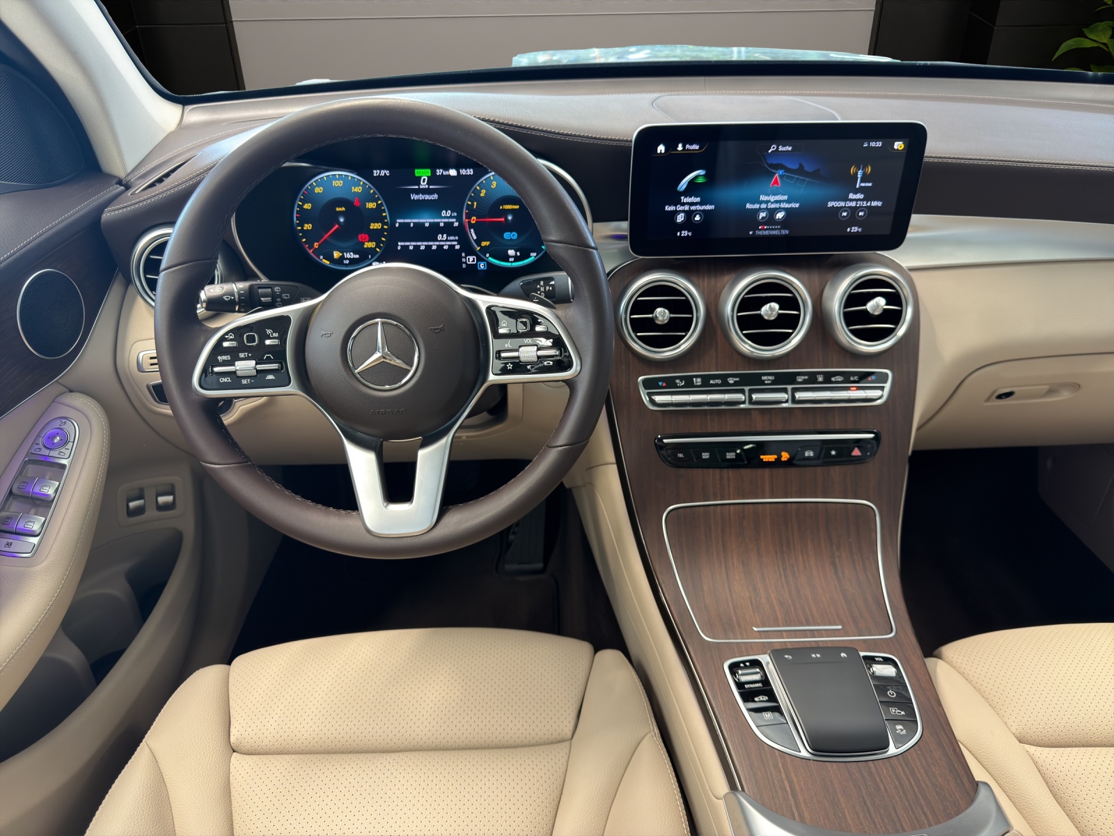 MERCEDES-BENZ GLC 300 e 4Matic-image-7