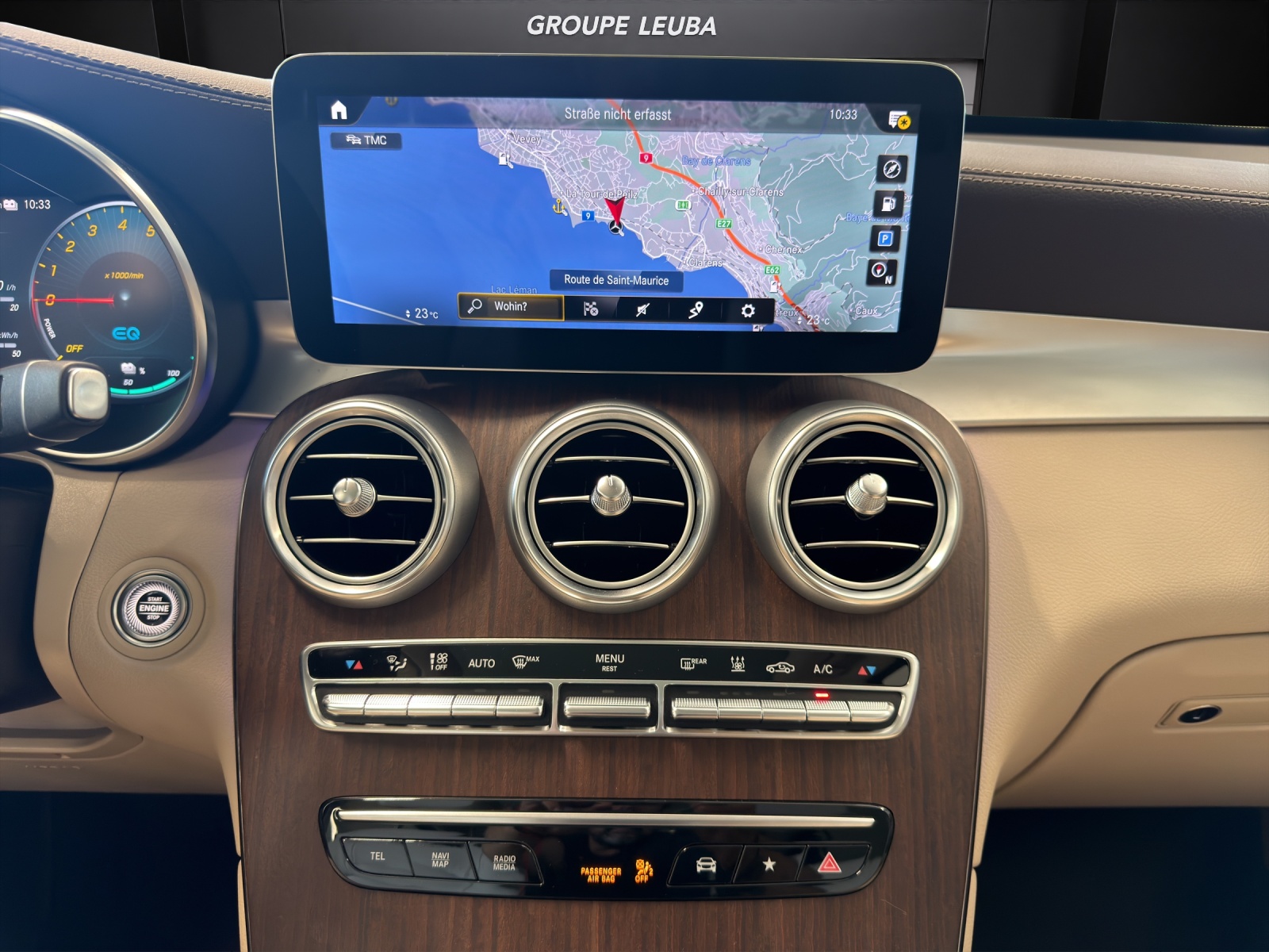 MERCEDES-BENZ GLC 300 e 4Matic-image-11