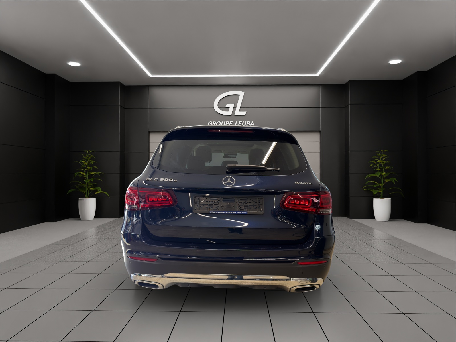 MERCEDES-BENZ GLC 300 e 4Matic-image-4