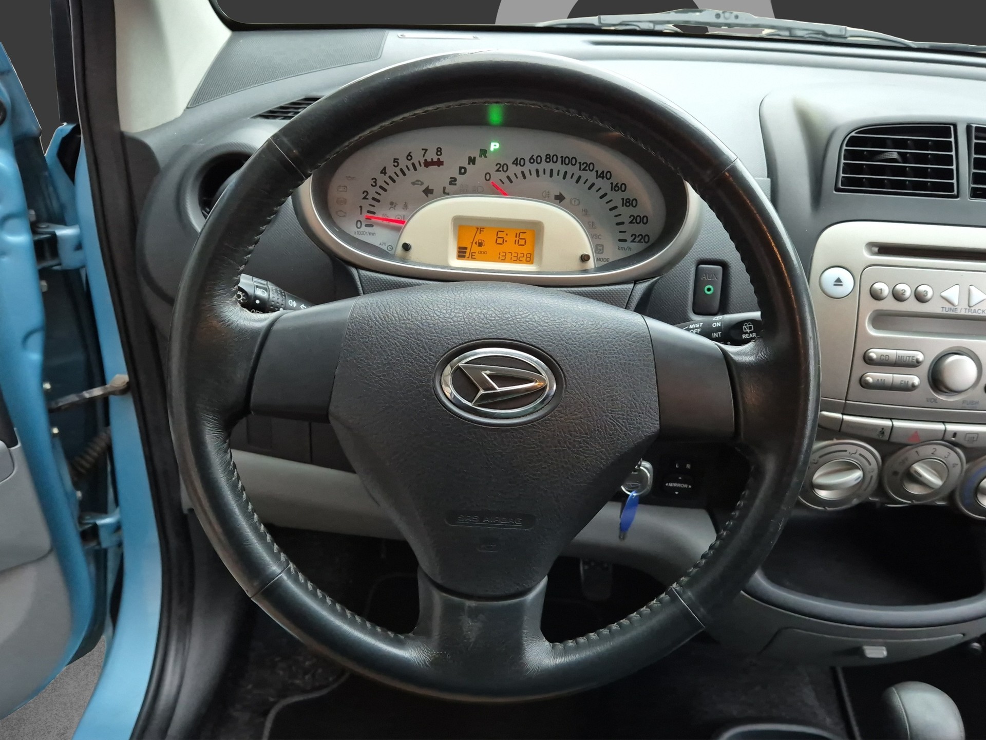 DAIHATSU Sirion 1.3 eco-4WD Automatic-image-14