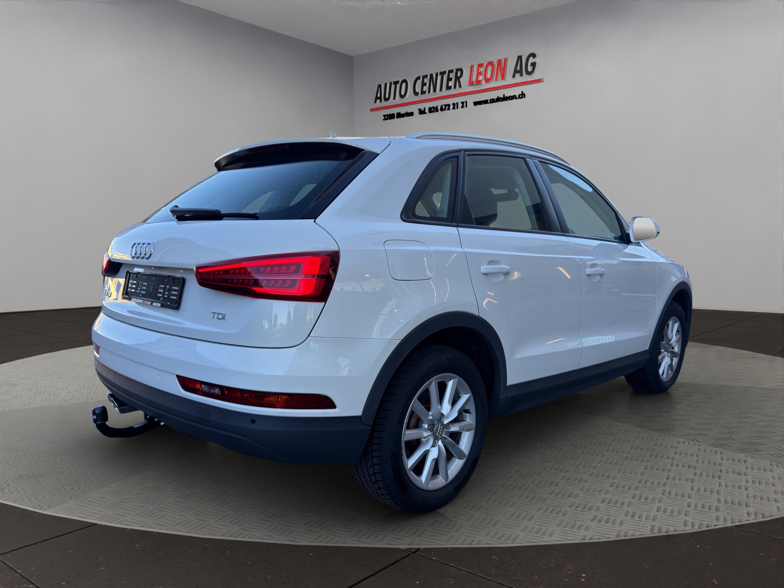 AUDI Q3 2.0 TDI ultra-image-5