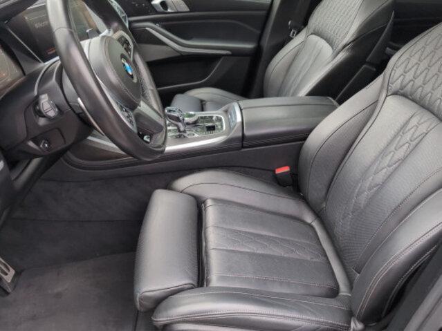 BMW X7 G07 M50i-image-7