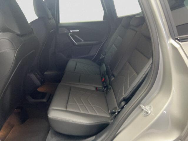BMW X1 U11 20i sDrive paddles-image-9