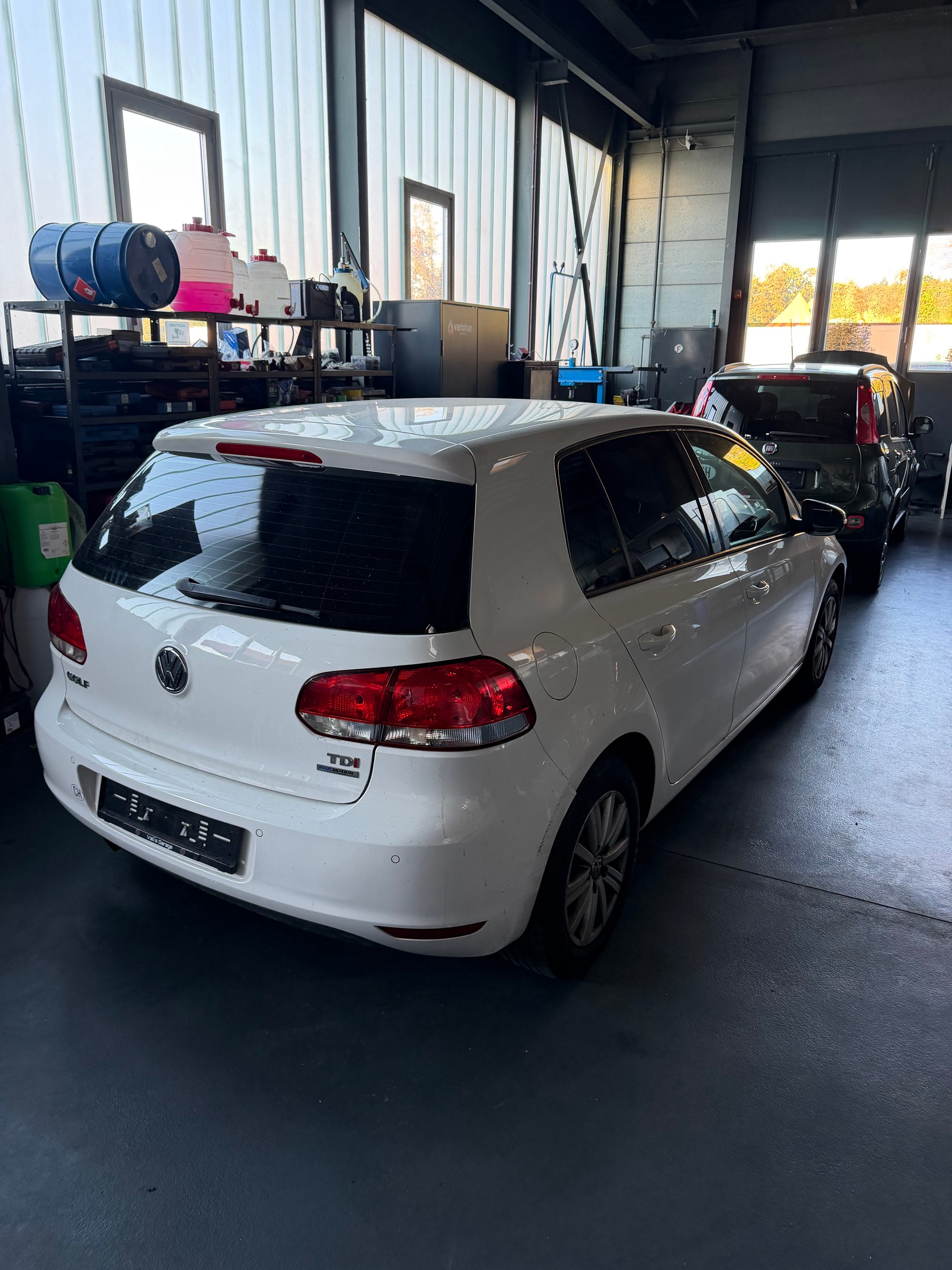 VW Golf 1.6 TDI BlueMotion Technology Comfortline DSG-image-2