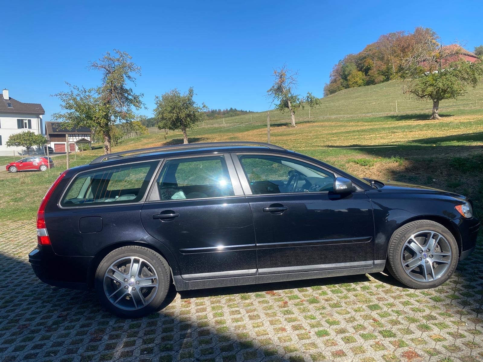 VOLVO V50 D5 Momentum Geartronic-image-3