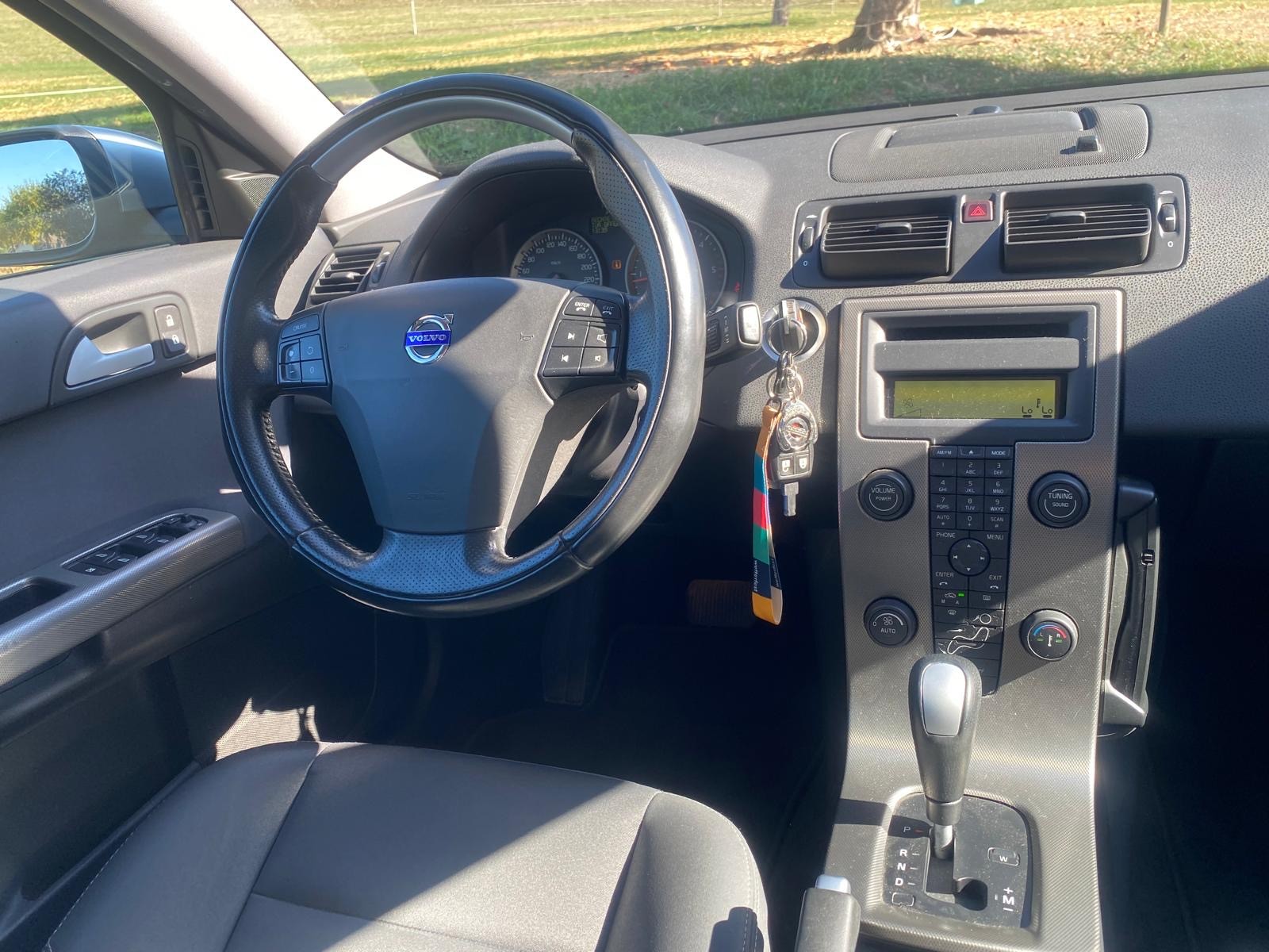 VOLVO V50 D5 Momentum Geartronic-image-7