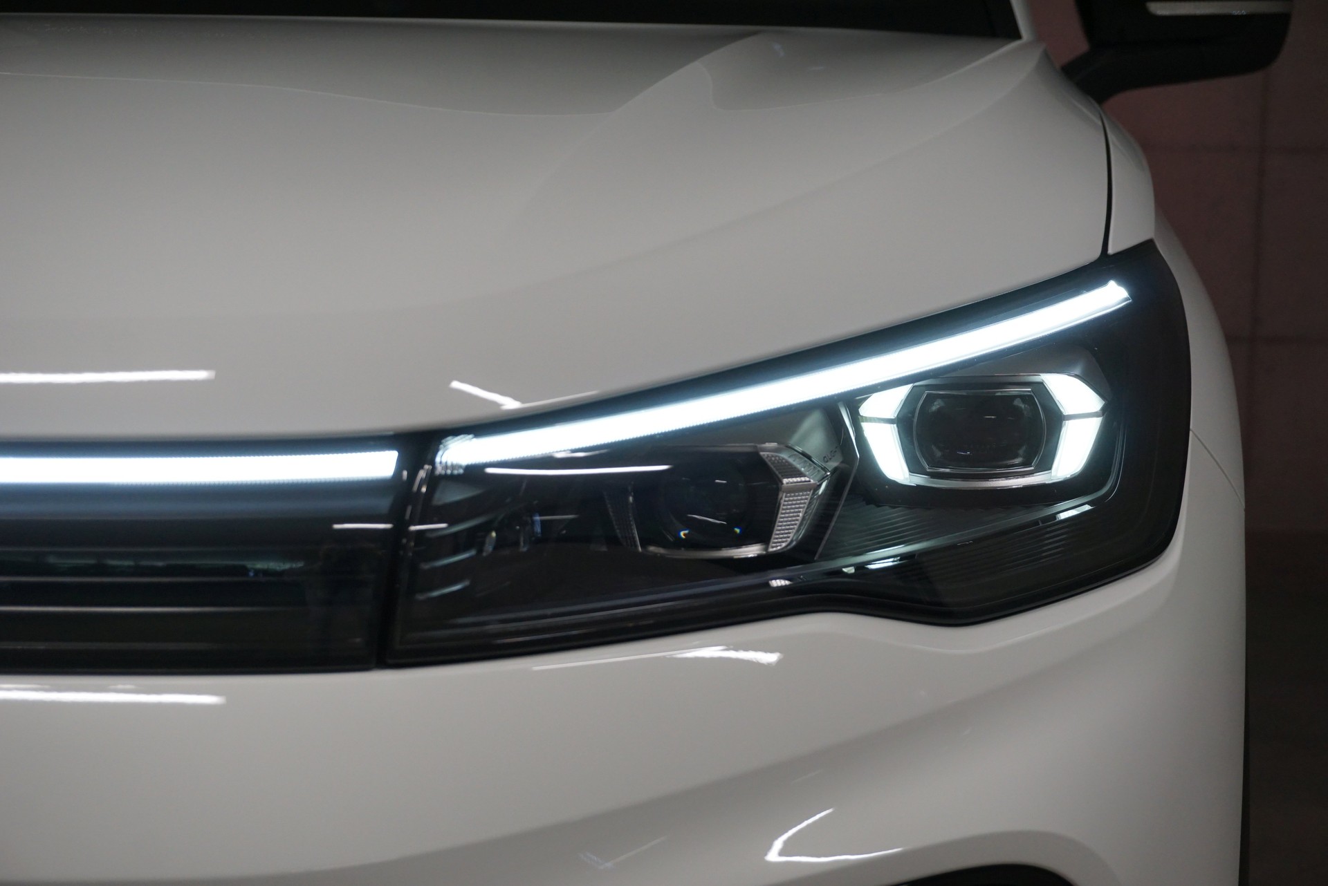 VW Tiguan 1.5 TSI evo2 eHybrid R-Line DSG-image-5