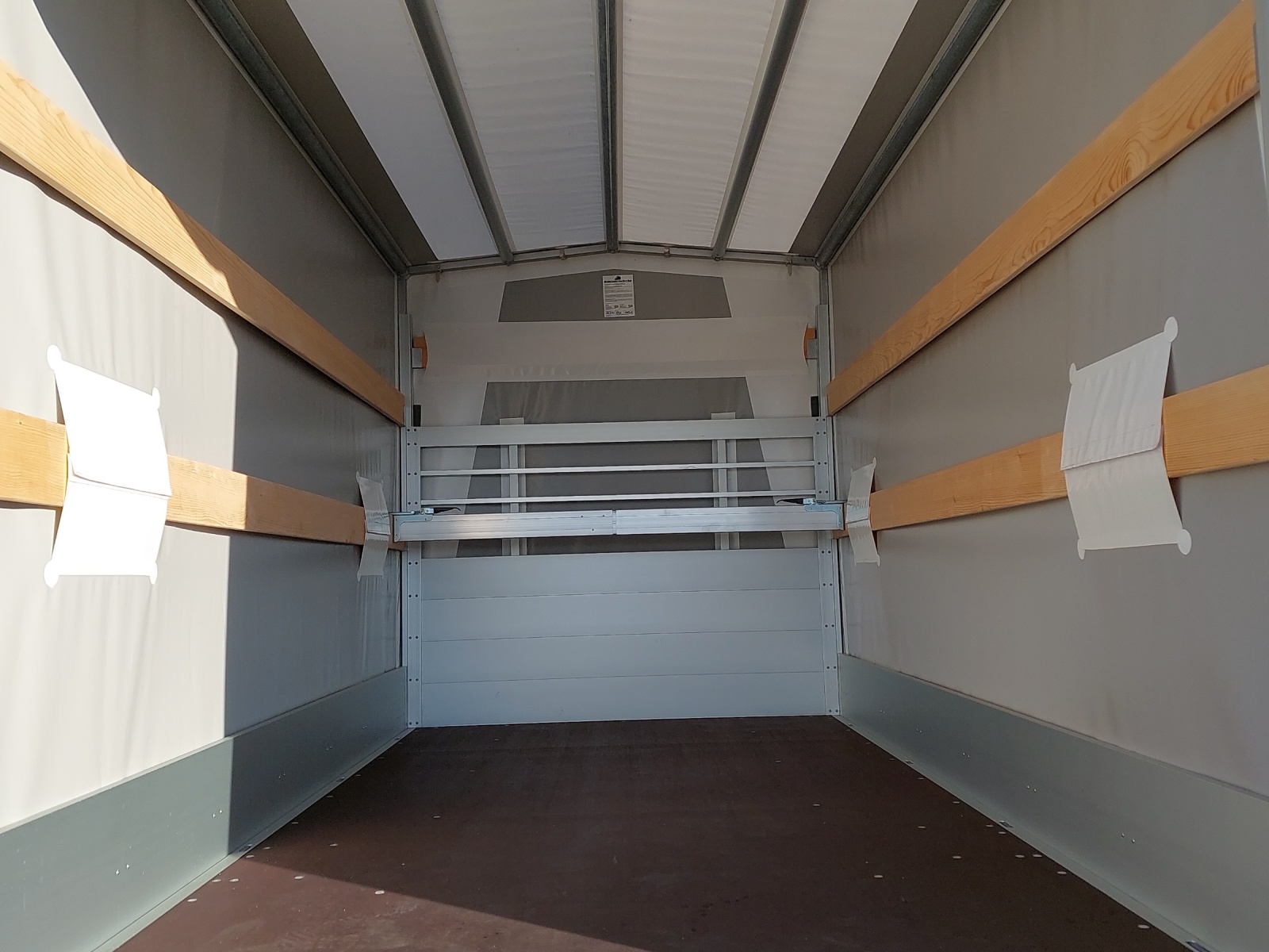 VW VW Crafter mit Brücke und Blachenverdeck-image-10