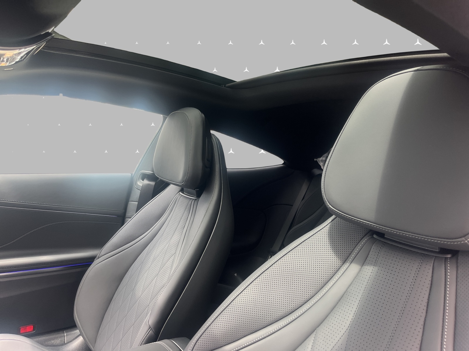 MERCEDES-BENZ CLE 450 Coupé 4Matic 9G-Tronic-image-9