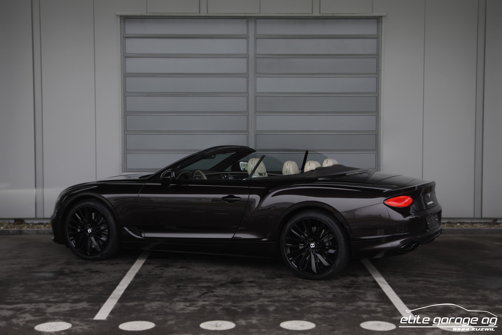 BENTLEY Continental GTC 4.0 V8-image-2