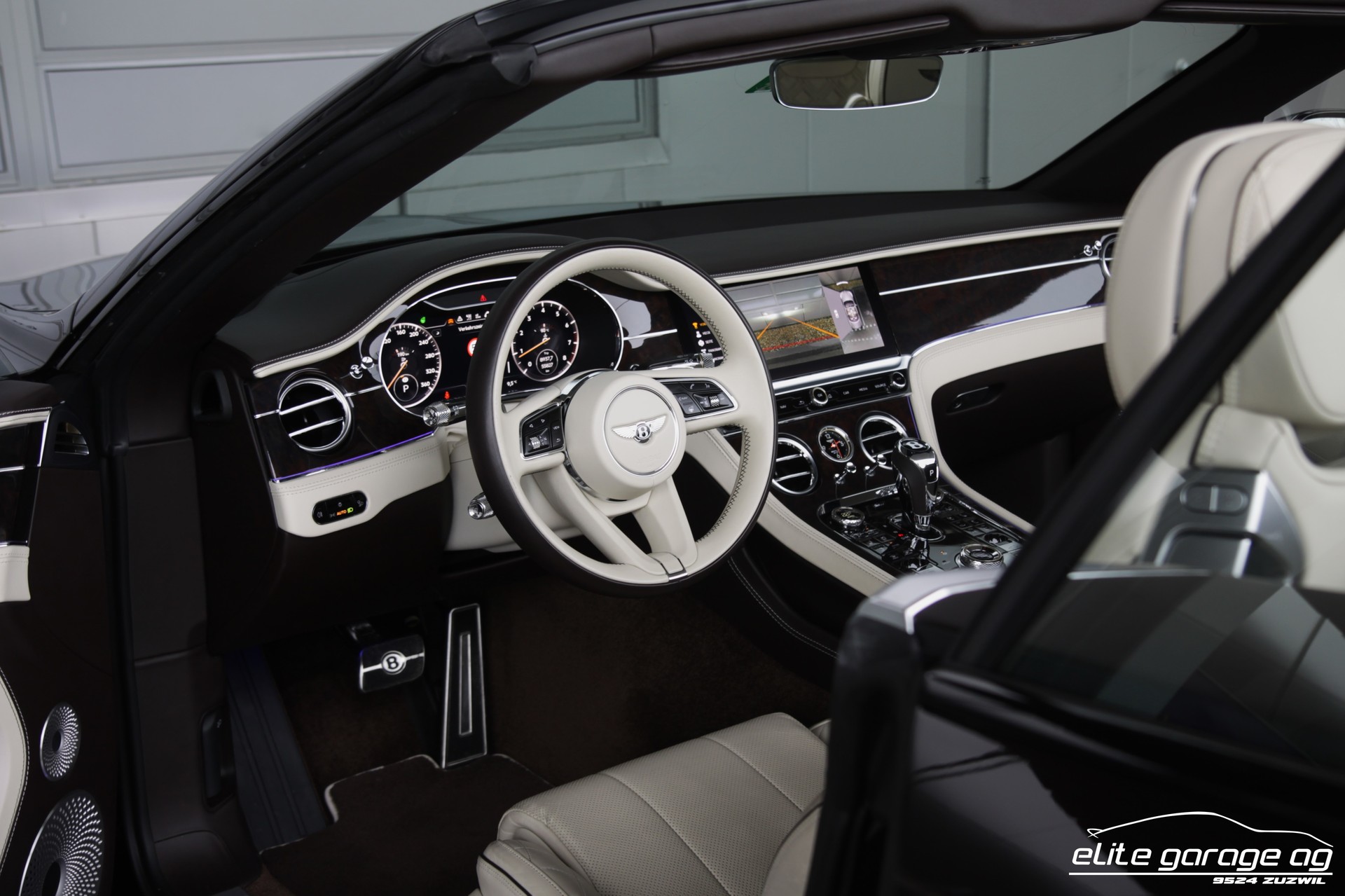BENTLEY Continental GTC 4.0 V8-image-13