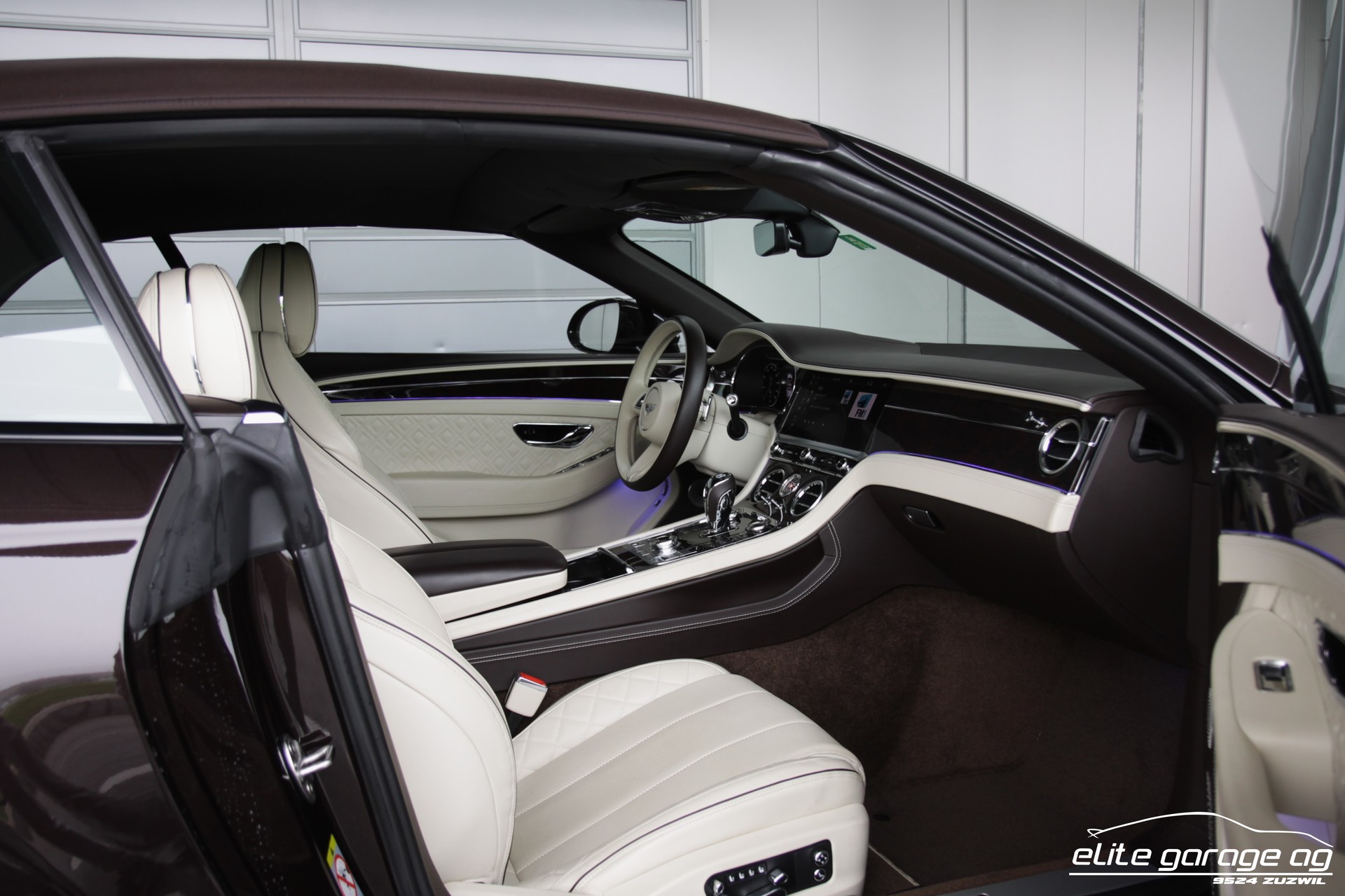 BENTLEY Continental GTC 4.0 V8-image-14