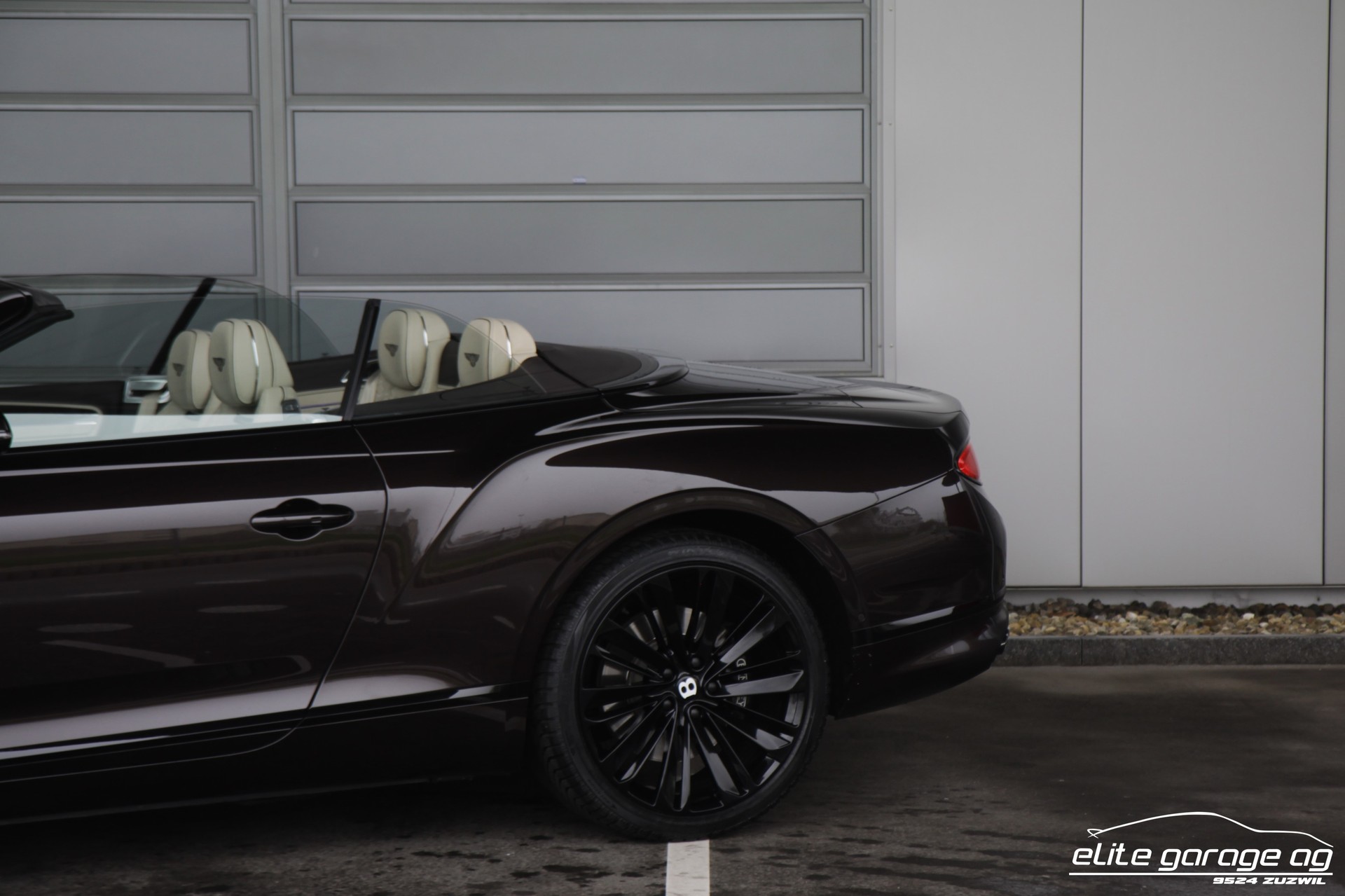 BENTLEY Continental GTC 4.0 V8-image-11