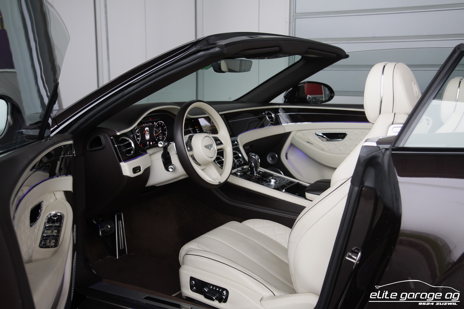 BENTLEY Continental GTC 4.0 V8-image-12