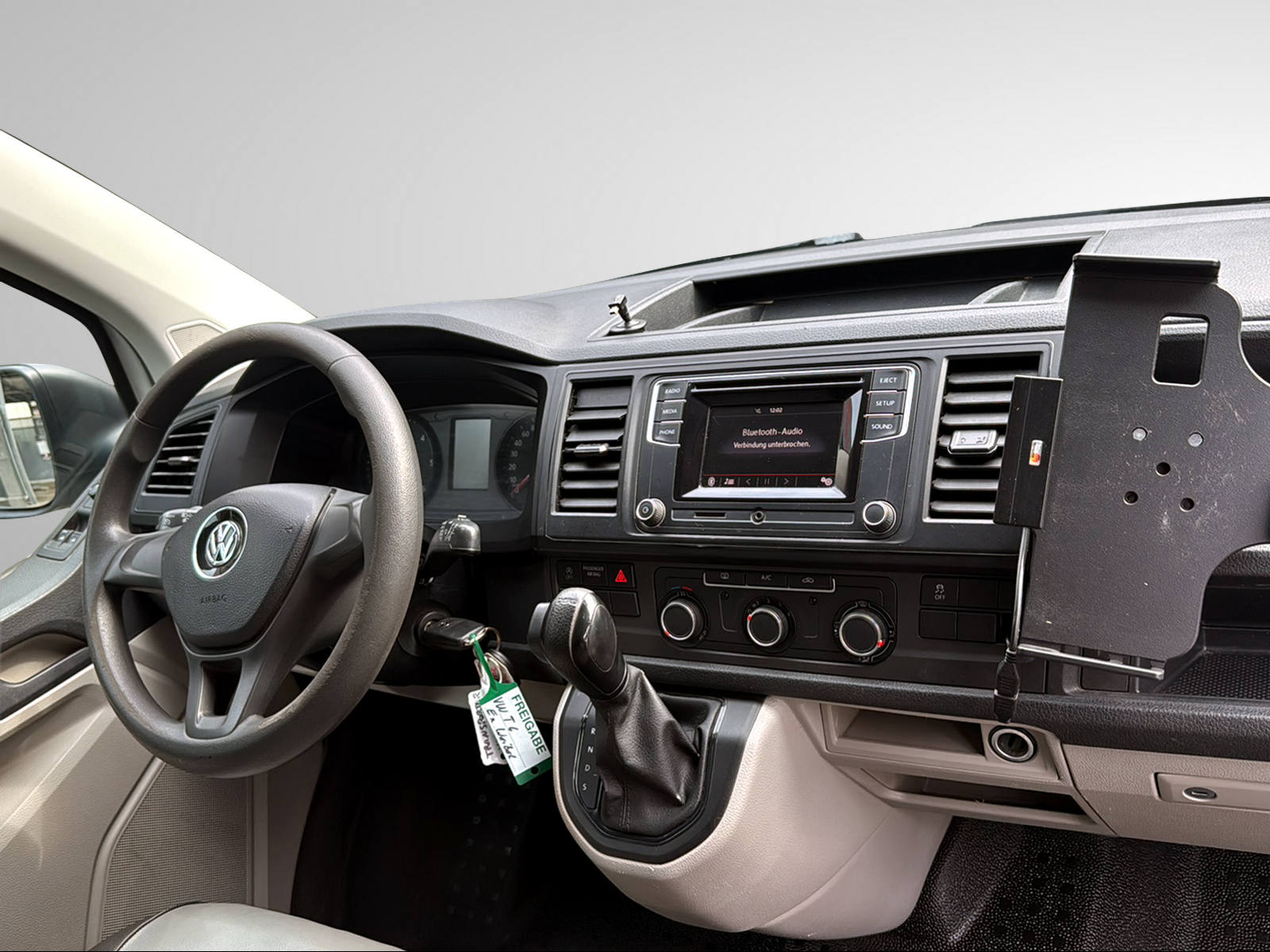 VW T6 2.0 TDI 4Motion DSG-image-26
