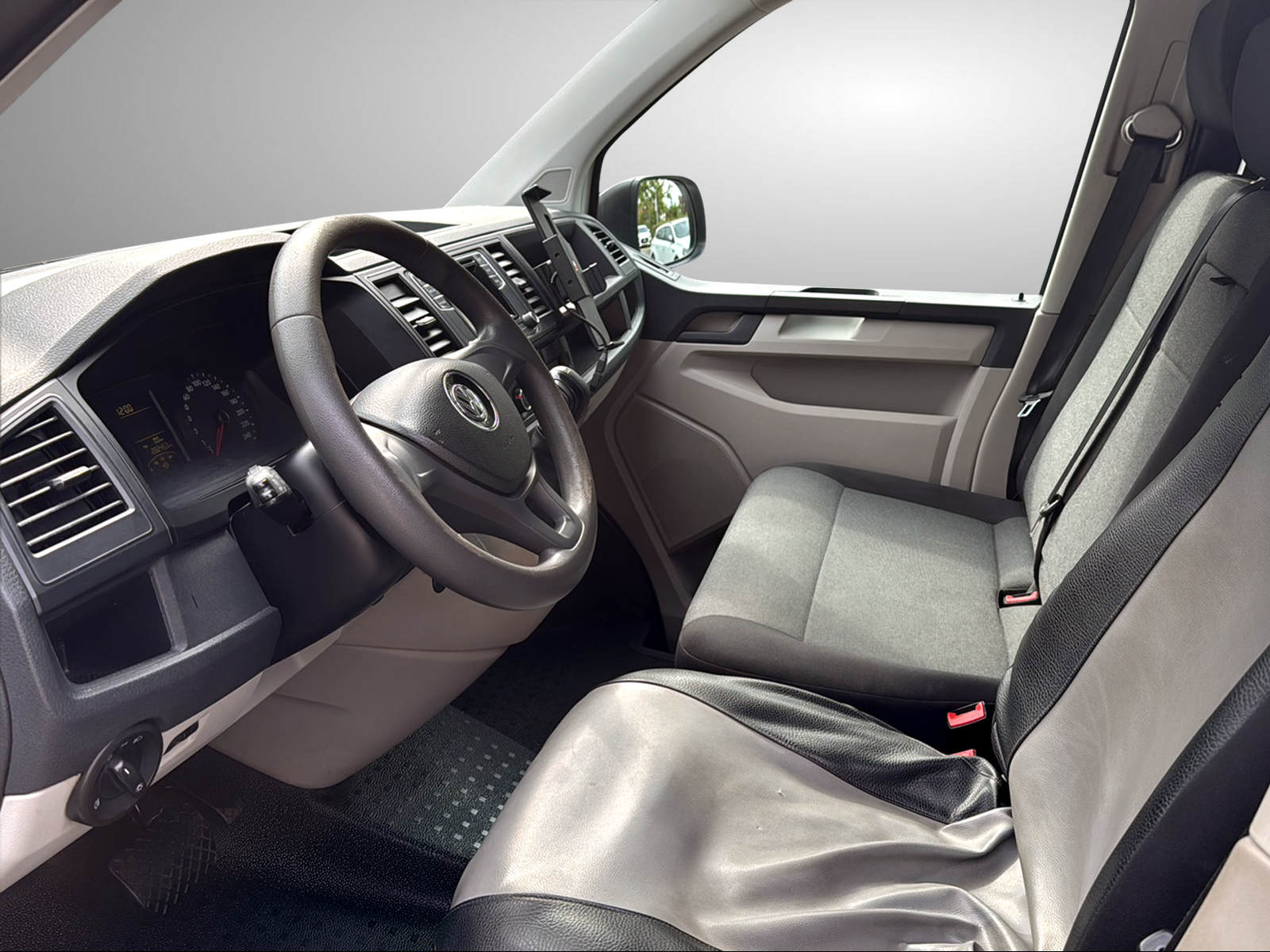 VW T6 2.0 TDI 4Motion DSG-image-18