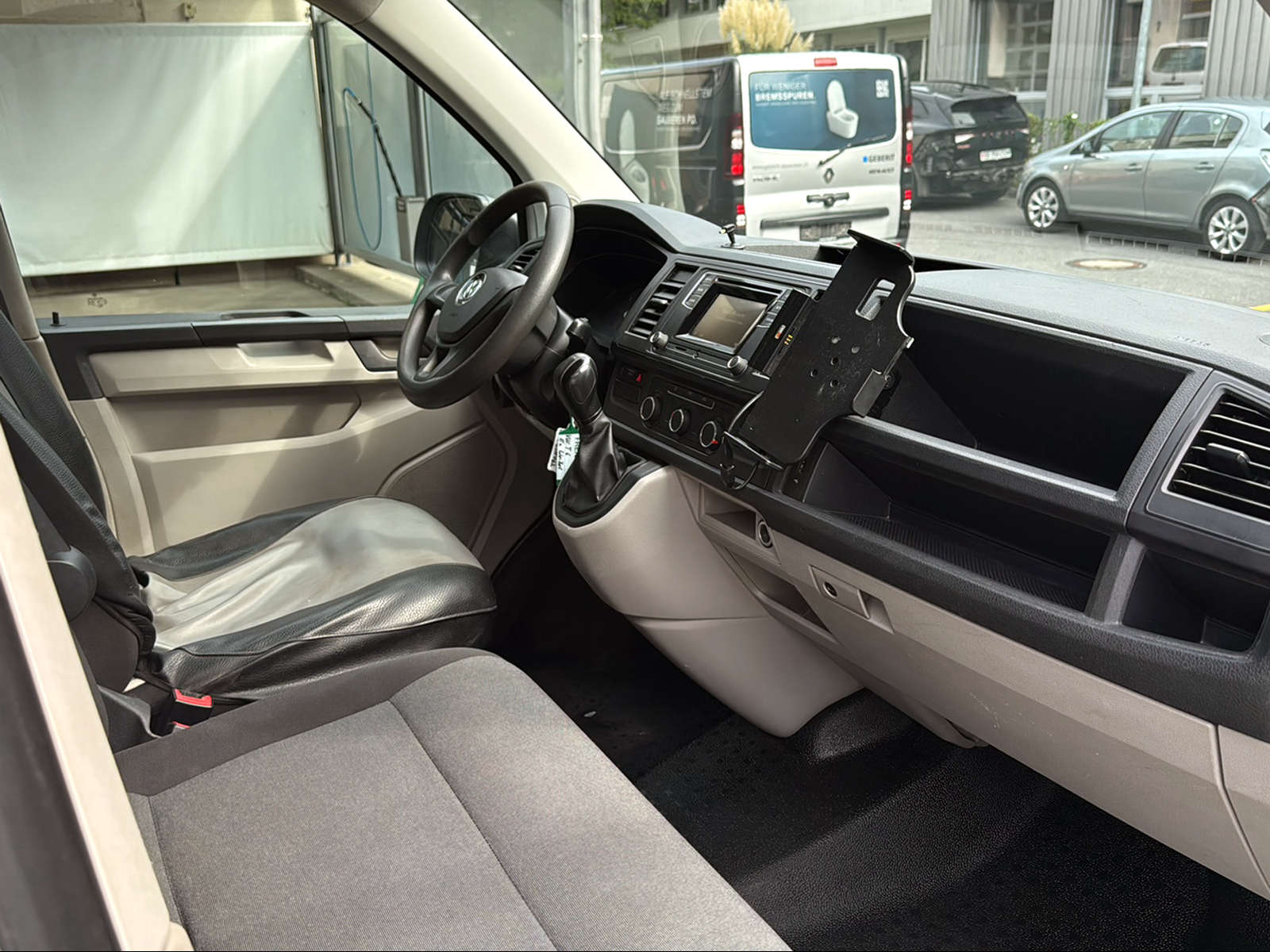 VW T6 2.0 TDI 4Motion DSG-image-22