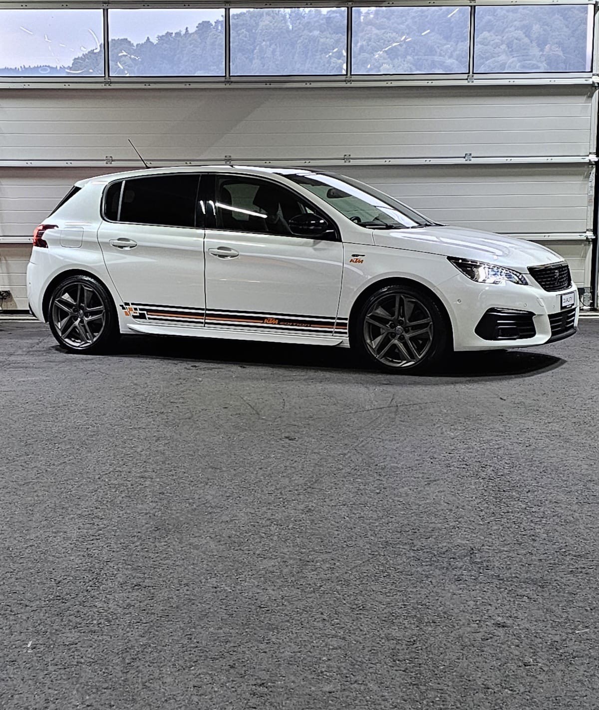 PEUGEOT 308 2.0 BlueHDI GT EAT8 *CH Fahrzeug* *Frisch ab MFK 29.09.25*-image-6