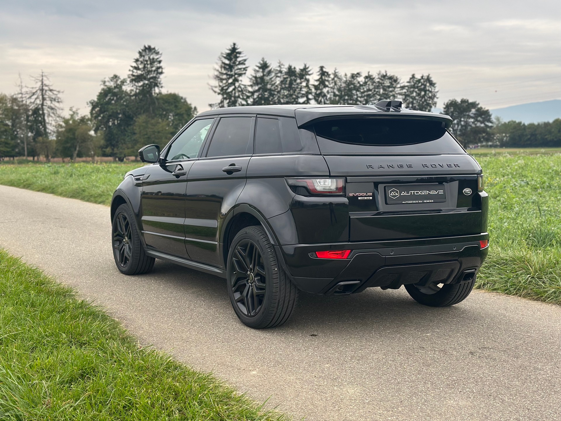 LAND ROVER Range Rover Evoque 2.0 Si4 HSE Dynamic AT9-image-5