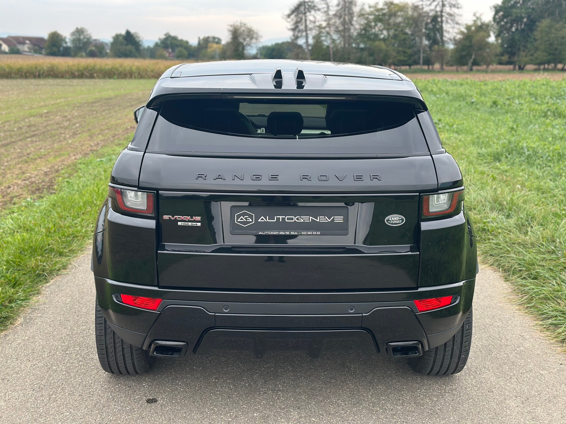 LAND ROVER Range Rover Evoque 2.0 Si4 HSE Dynamic AT9-image-9