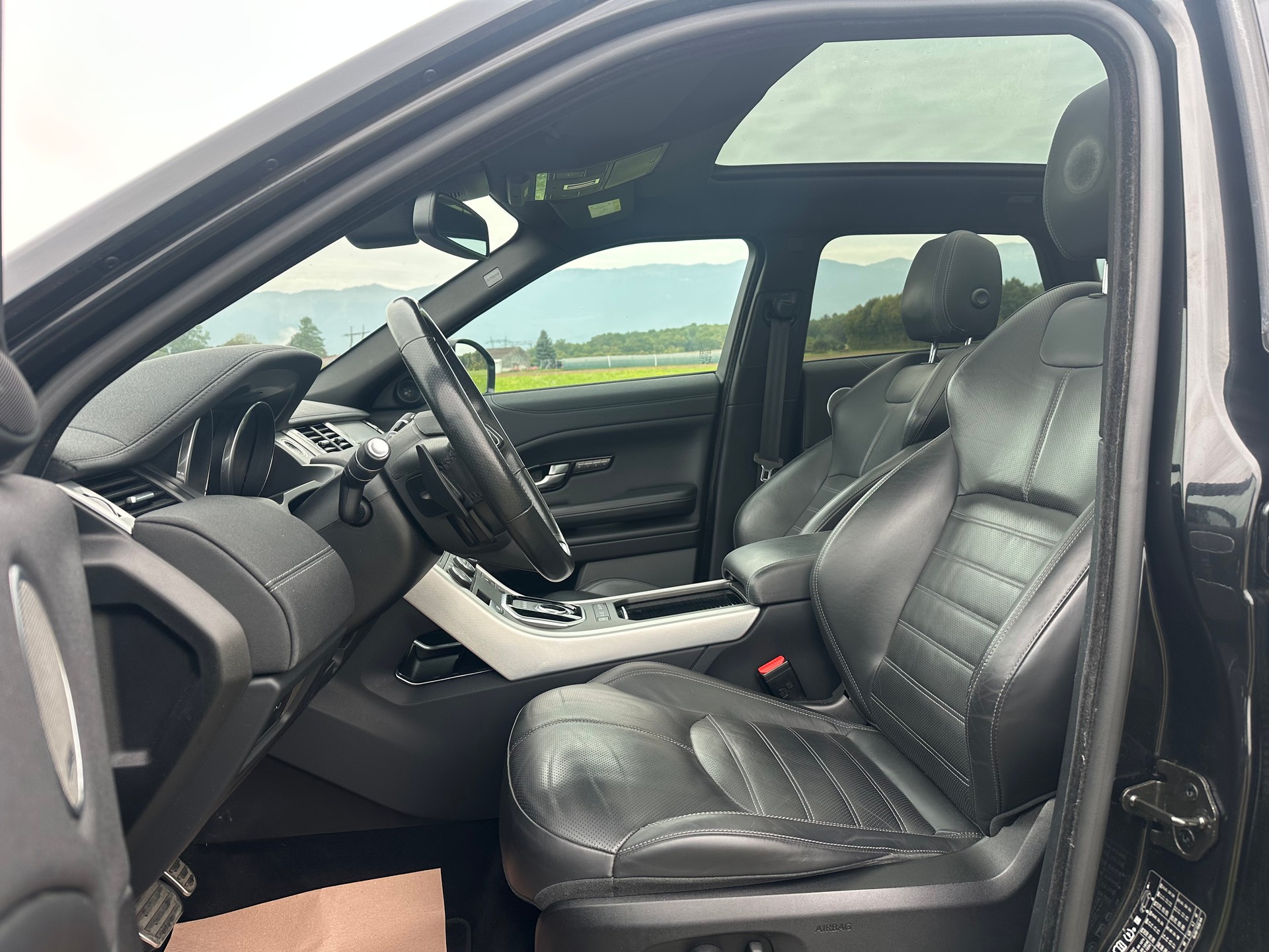 LAND ROVER Range Rover Evoque 2.0 Si4 HSE Dynamic AT9-image-13
