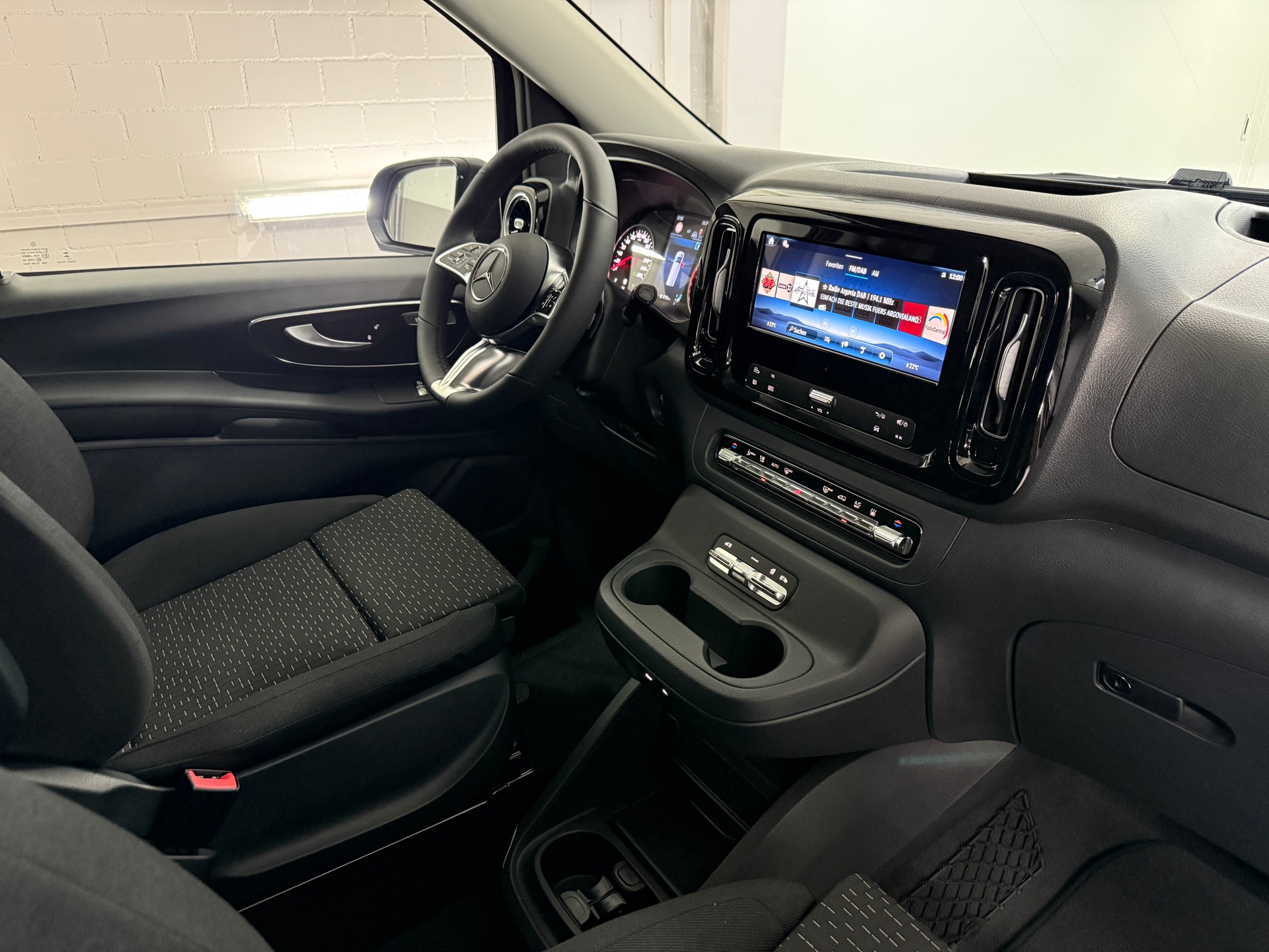 MERCEDES-BENZ Vito 116 CDI 4MATIC Tourer SELECT Family 3200mm L-image-12