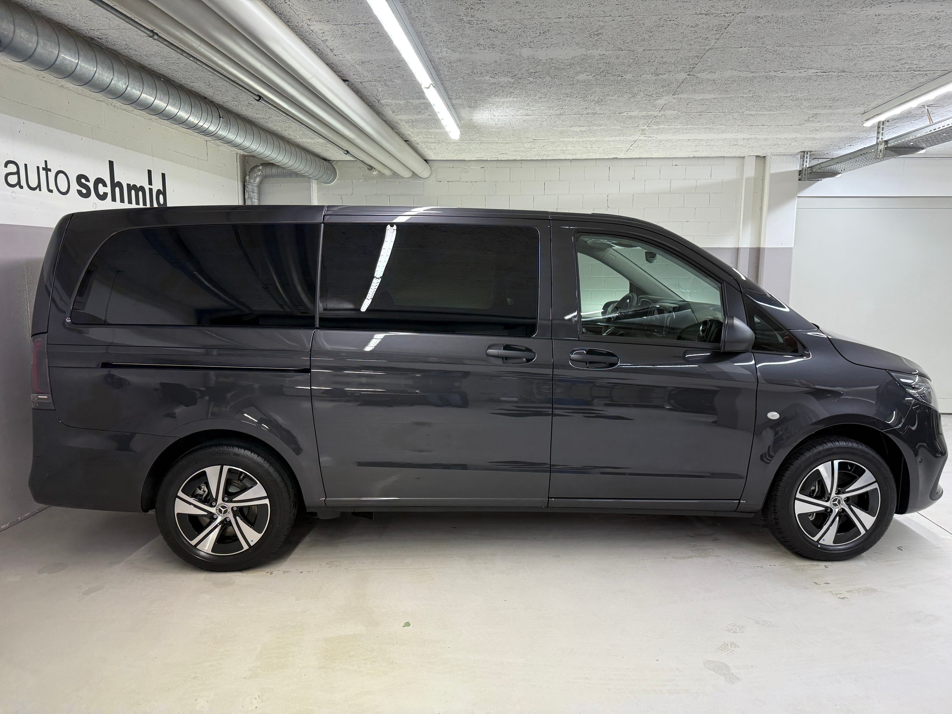 MERCEDES-BENZ Vito 116 CDI 4MATIC Tourer SELECT Family 3200mm L-image-2