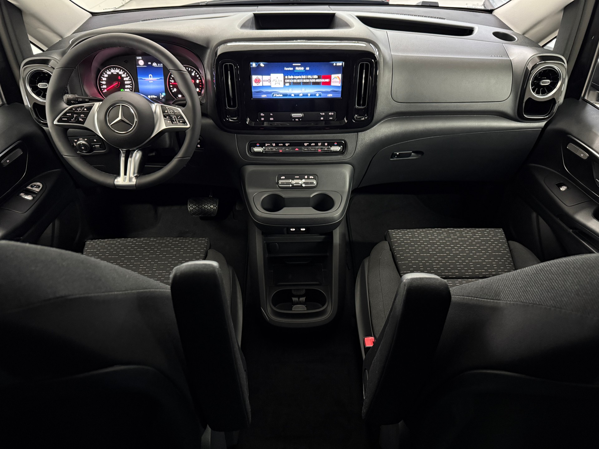 MERCEDES-BENZ Vito 116 CDI 4MATIC Tourer SELECT Family 3200mm L-image-7