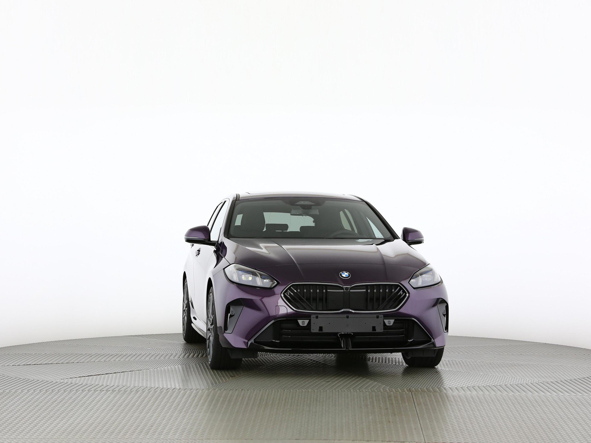BMW 120i-image-28