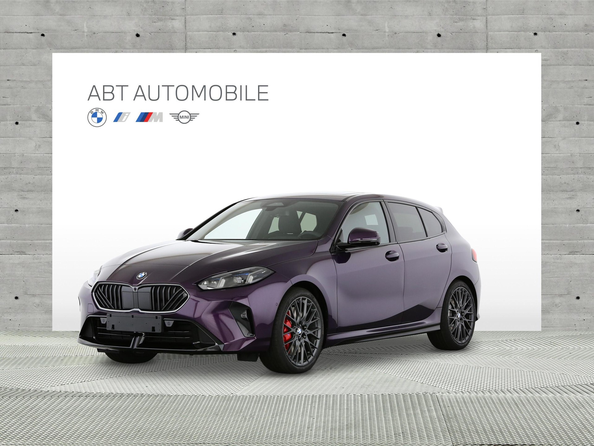 BMW 120i-image-0
