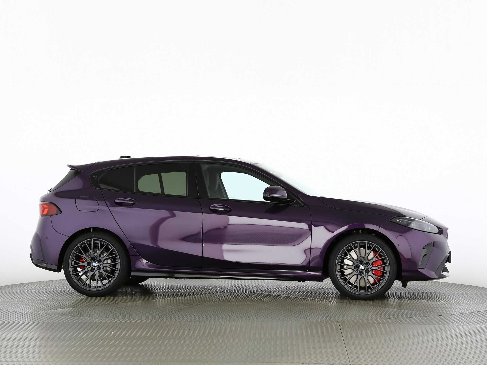 BMW 120i-image-23