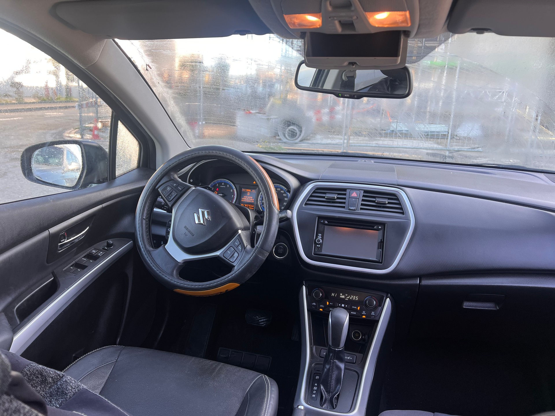 SUZUKI SX4 S-Cross 1.6 16V Sergio Cellano Top 4WD CVT7-image-6