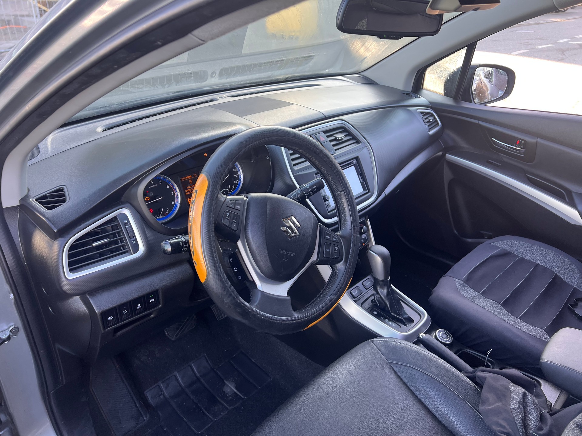 SUZUKI SX4 S-Cross 1.6 16V Sergio Cellano Top 4WD CVT7-image-9
