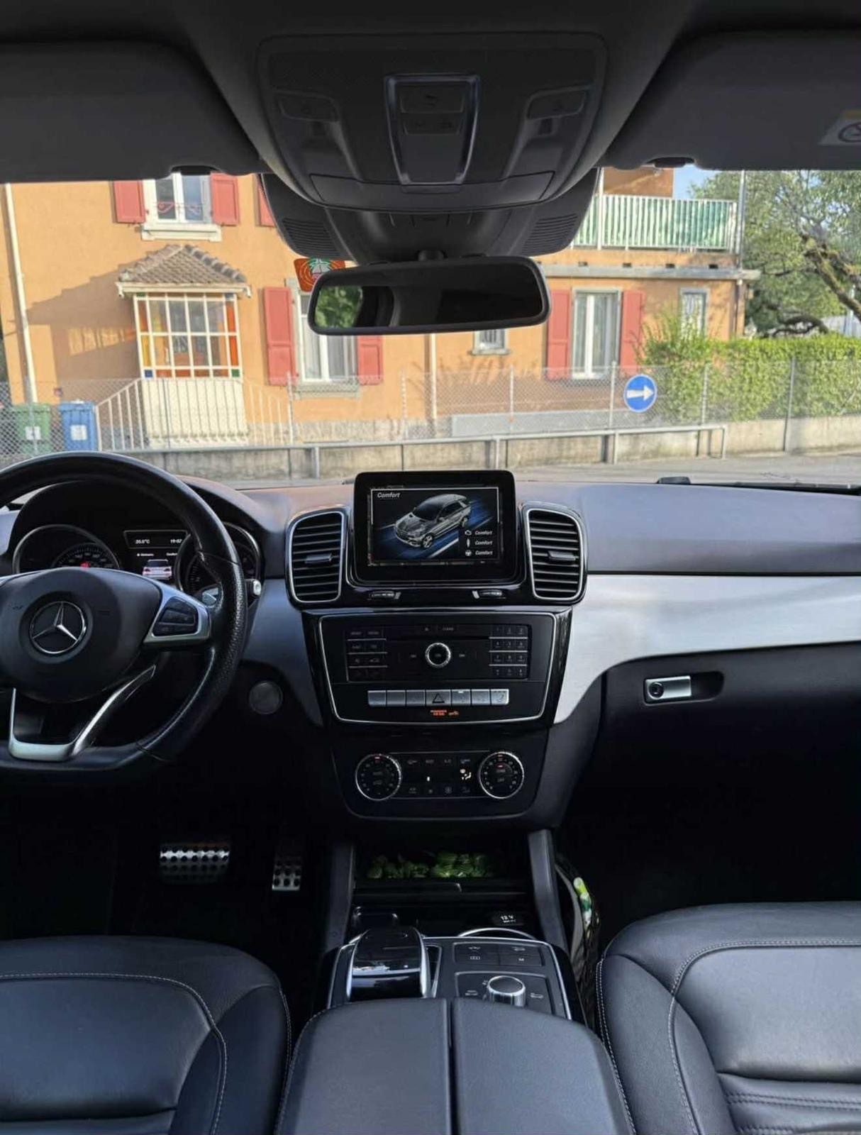 MERCEDES-BENZ GLE 350 d 4Matic 9G-Tronic-image-2