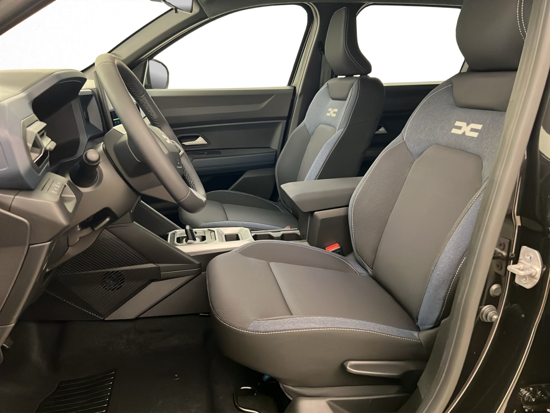 DACIA Bigster 1.8 Hybrid Expression-image-4
