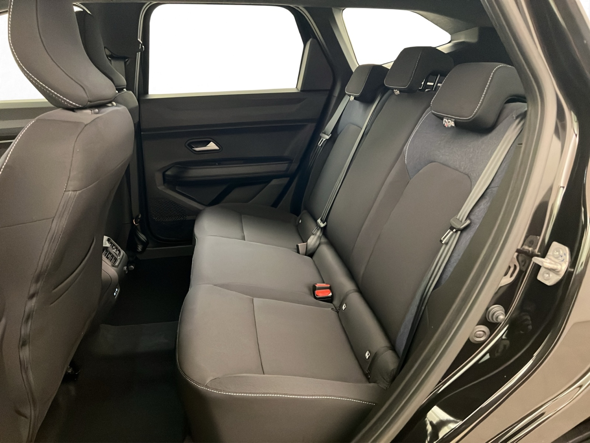 DACIA Bigster 1.8 Hybrid Expression-image-8