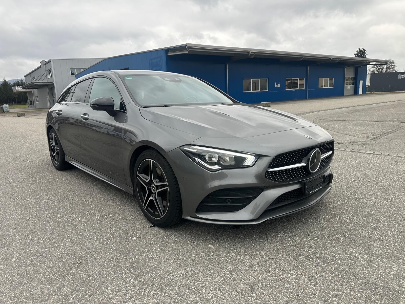 MERCEDES-BENZ CLA Shooting Brake 200 AMG Line 7G-DCT-image-0