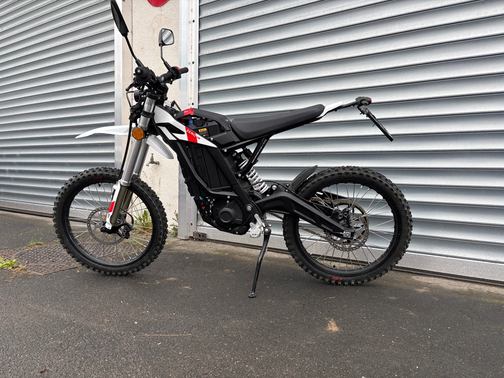 ZERO XB-showroom-element-1